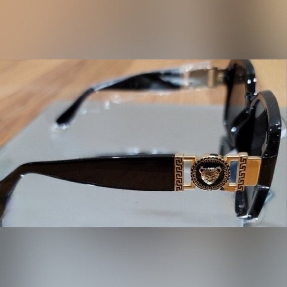 🛍2 for $20🛍 VG Leopard Sunglasses - Picture 1 of 7